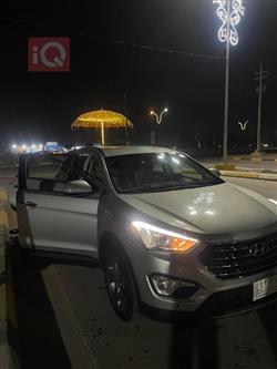 Hyundai Grand Santa Fe